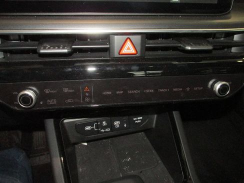 Used 2025 Kia K5 GT image 22