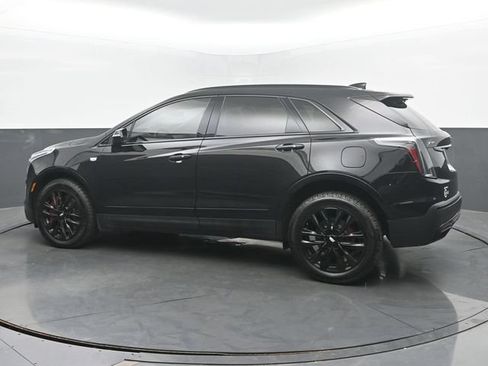 Used 2022 Cadillac XT5 Sportv w/ LPO, ONYX Package AWD/4WD image 3