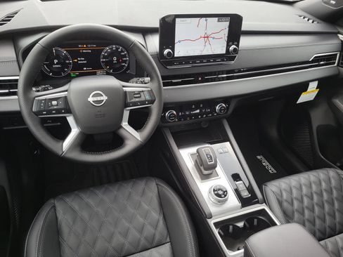 New 2026 Nissan Rogue Platinum AWD/4WD image 18