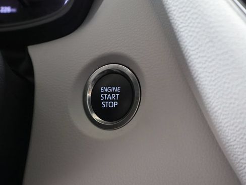Used 2026 Toyota Corolla SE FWD image 24