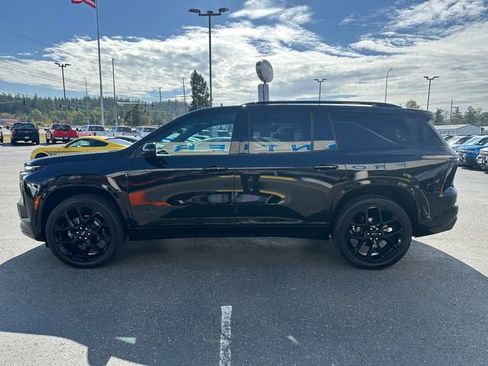 Used 2024 Chevrolet Traverse RS image 6