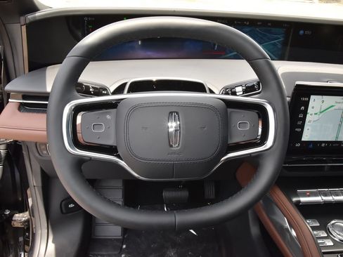 New 2026 Lincoln Nautilus Reserve AWD/4WD image 22