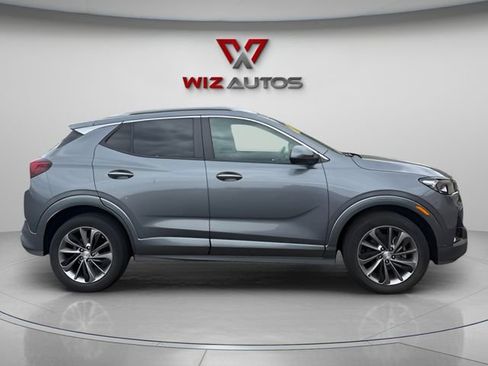 Used 2022 Buick Encore GX Select w/ Sport Touring Package FWD image 6