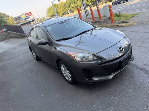 Used 2012 MAZDA MAZDA3 i Touring FWD image 4