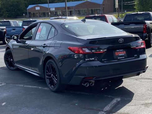 New 2026 Toyota Camry SE image 5