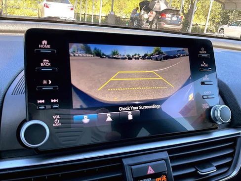 Used 2021 Honda Accord Sport image 25