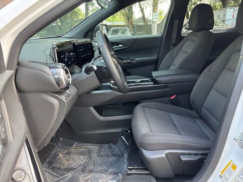 Used 2025 Chevrolet Equinox LT FWD image 27