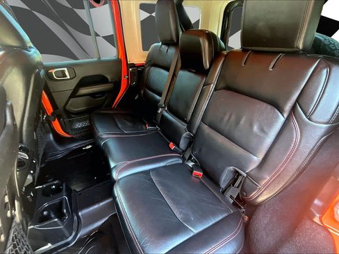 Used 2018 Jeep Wrangler Unlimited Rubicon AWD/4WD image 26