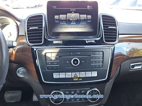 Used 2018 Mercedes-Benz GLS 450 4MATIC image 15