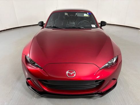 Used 2025 MAZDA MX-5 Miata RF Club w/ Weather Package RWD image 4