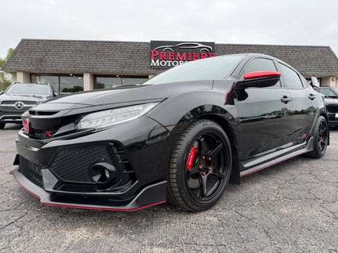 Used 2017 Honda Civic Type R image 3