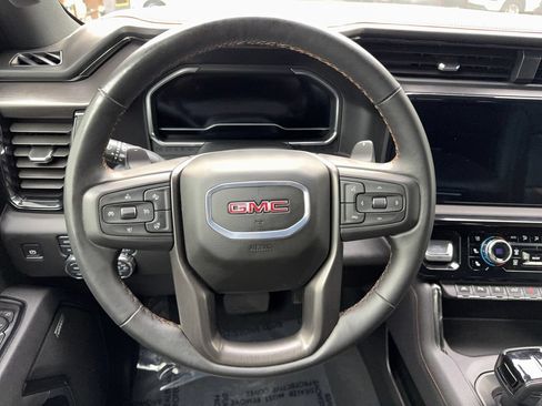 Used 2025 GMC Sierra 1500 AT4 w/ AT4 Premium Package AWD/4WD image 56