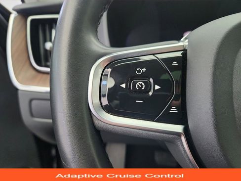 Used 2024 Volvo XC60 B5 Plus image 34