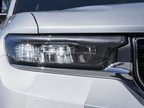 New 2025 Jeep Grand Cherokee Laredo X w/ Luxury Tech Group I image 13