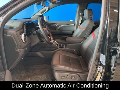 Used 2023 Chevrolet Colorado Z71 w/ Z71 Convenience Package 2 AWD/4WD image 9