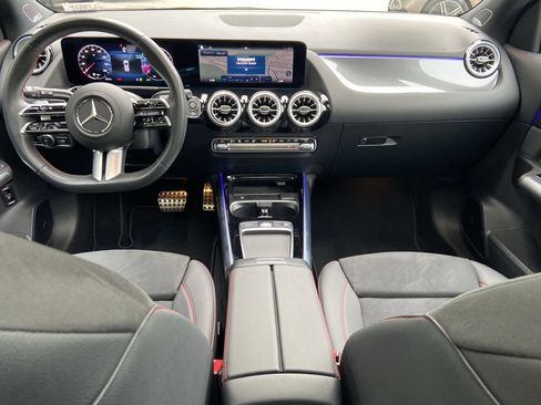 Certified 2025 Mercedes-Benz GLA 250 4MATIC image 24