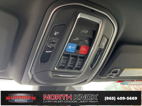 New 2025 Jeep Grand Cherokee L Limited image 12