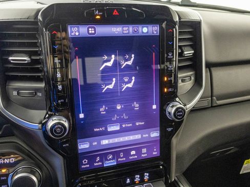 New 2026 RAM 1500 Big Horn AWD/4WD image 25