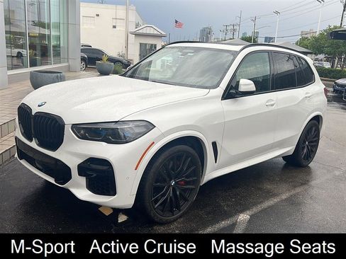 Used 2022 BMW X5 xDrive40i w/ M Sport Package AWD/4WD image 1