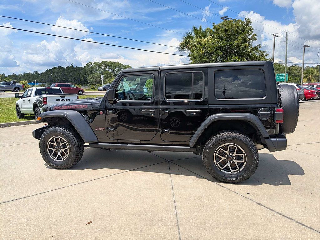 Certified 2024 Jeep Wrangler Unlimited Rubicon AWD/4WD image 6