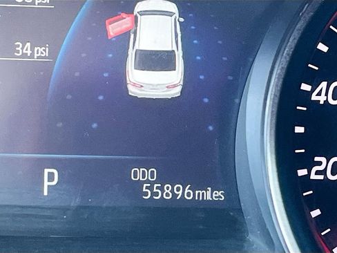 Used 2021 Toyota Camry XSE image 12