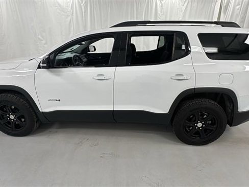 Used 2023 GMC Acadia AT4 image 6