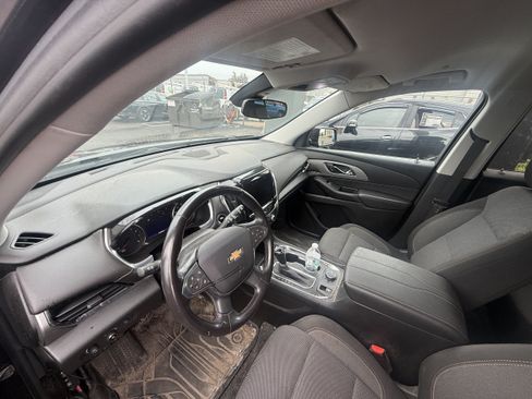 Used 2020 Chevrolet Traverse LT w/ LPO, Midnight Edition AWD/4WD image 6