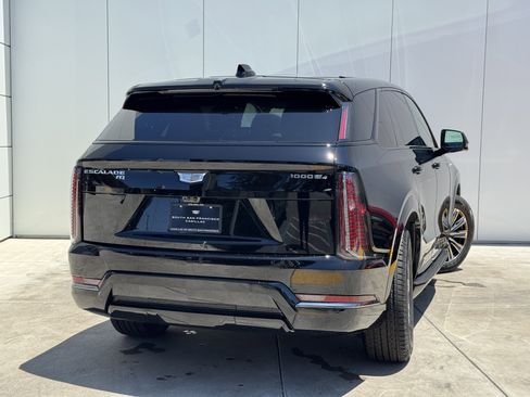 New 2026 Cadillac Escalade IQ Sport 1 w/ LPO, Floor Liner Package AWD/4WD image 6