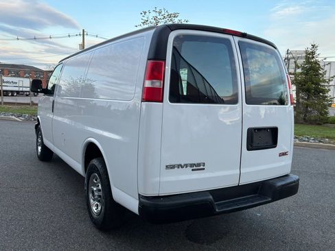 Used 2016 GMC Savana 2500 RWD image 4