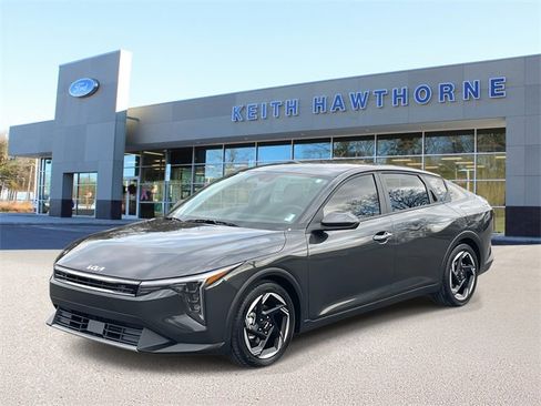 Used 2025 Kia K4 EX image 3