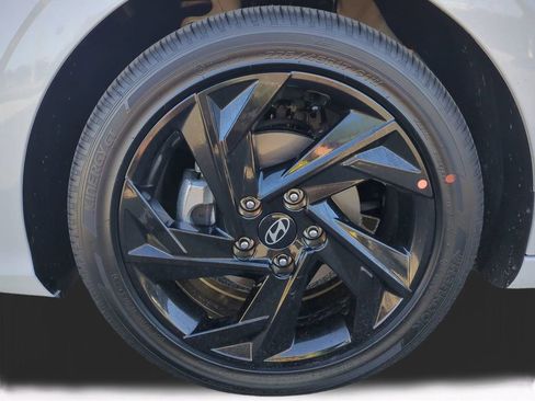 New 2026 Hyundai Elantra SEL Sport Premium FWD image 11