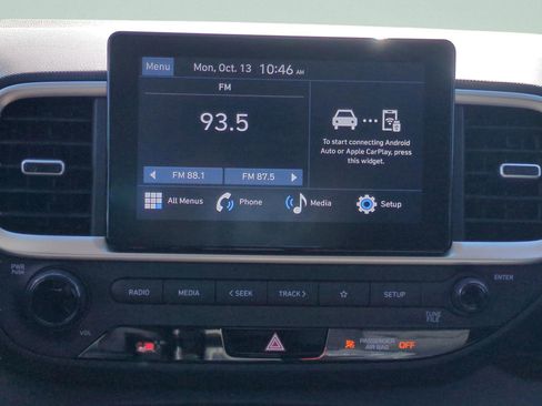 New 2026 Hyundai Venue SE FWD image 18