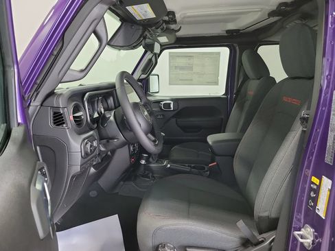 New 2026 Jeep Wrangler Unlimited Rubicon AWD/4WD image 10