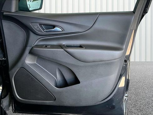 Used 2022 Chevrolet Equinox LT AWD/4WD image 18