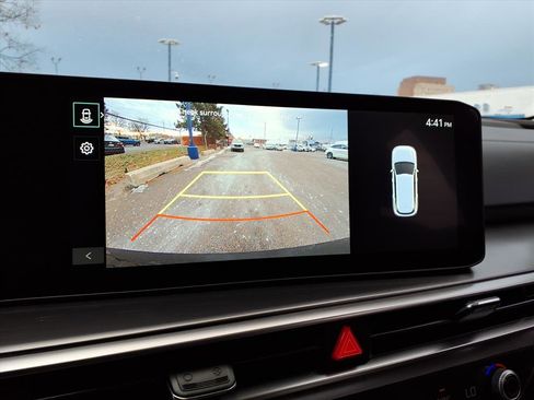 Used 2025 Kia Sorento S w/ Panoramic Sunroof Package image 22