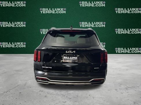 Used 2023 Kia Sorento SX Prestige image 9