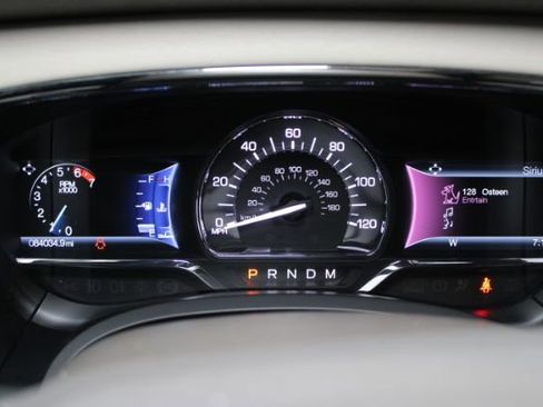 Used 2015 Lincoln Navigator 2WD image 20