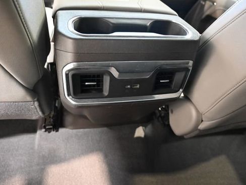 Used 2022 GMC Sierra 1500 SLT w/ SLT Convenience Package AWD/4WD image 26