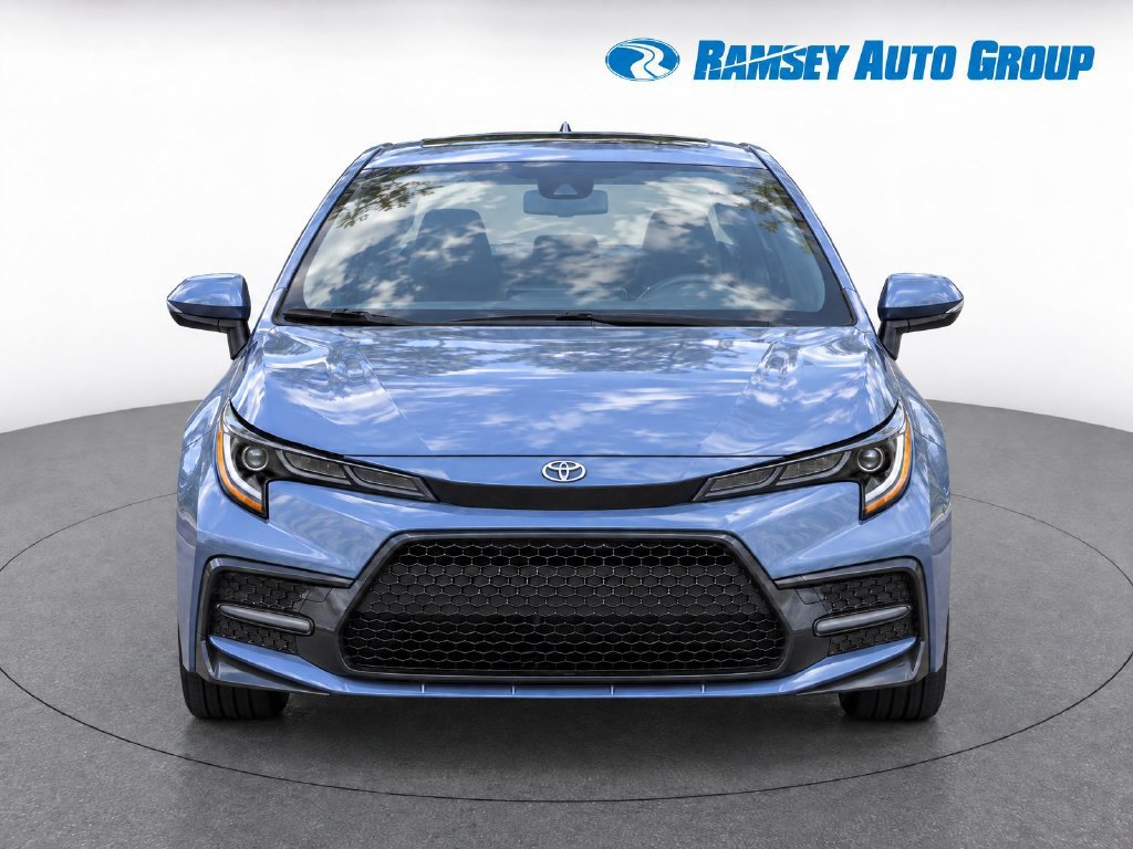 Used 2021 Toyota Corolla SE w/ SE Premium Package FWD image 5