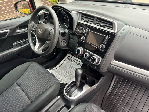 Used 2018 Honda Fit LX image 4