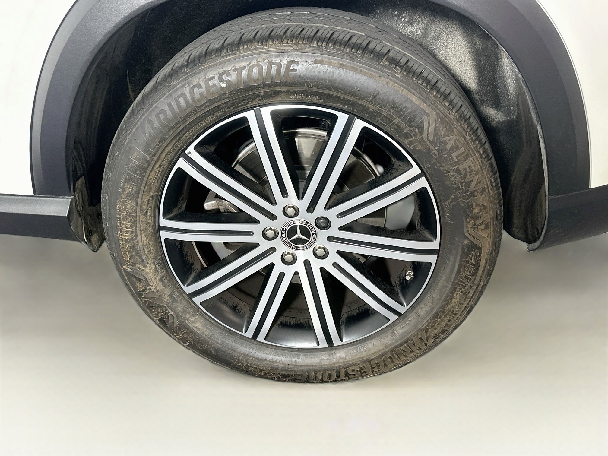 Used 2025 Mercedes-Benz GLE 450e 4MATIC image 11