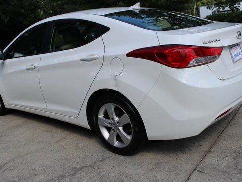 Used 2013 Hyundai Elantra GLS w/ Preferred Pkg image 21