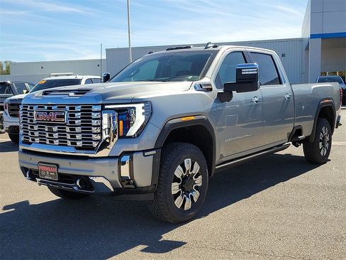 New 2026 GMC Sierra 3500 Denali w/ Denali Reserve Package image 5