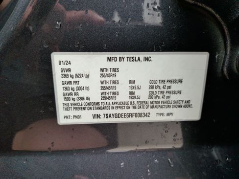 Used 2024 Tesla Model Y Long Range image 36