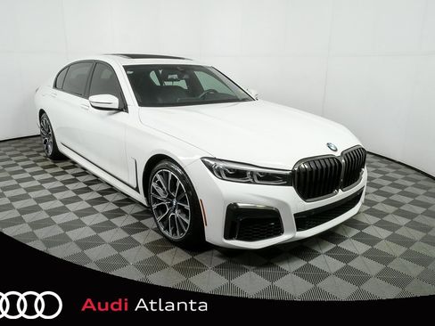 Used 2022 BMW 750i xDrive 750i xDrive w/ Luxury Rear Seating Package image 1