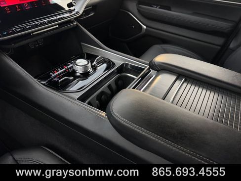 Used 2024 Jeep Wagoneer Series II w/ Convenience Group I AWD/4WD image 34