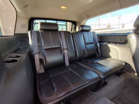 Used 2011 Chevrolet Suburban LT w/ Regional Value Package image 31