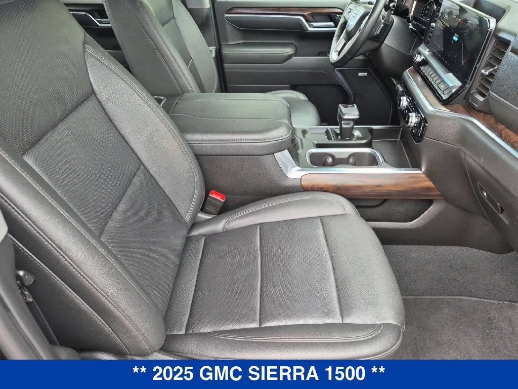 Used 2025 GMC Sierra 1500 SLT w/ SLT Premium Package AWD/4WD image 32