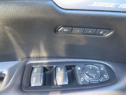 Used 2023 Cadillac XT5 Sportv w/ Technology Package image 10