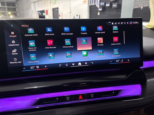 Used 2024 BMW i5 eDrive40i w/ Premium Package RWD image 35